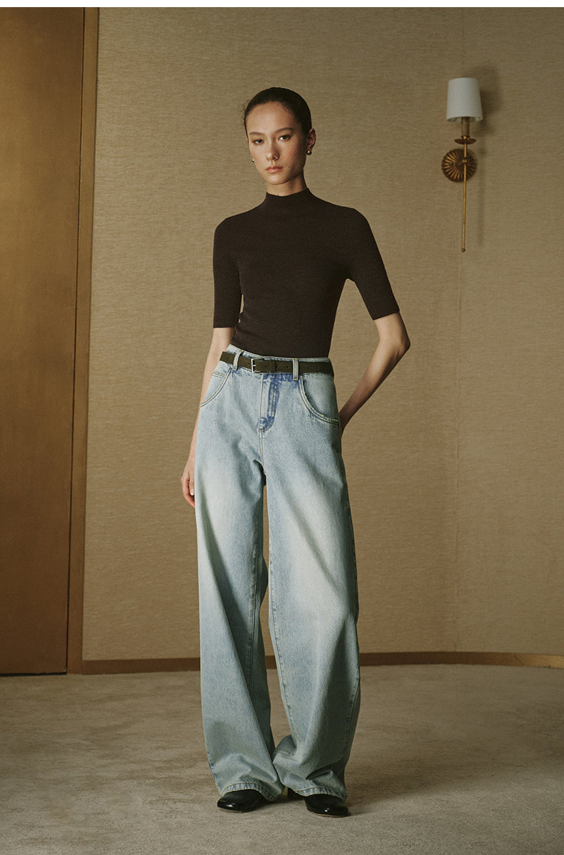Light-Wash Straight Jeans - product view