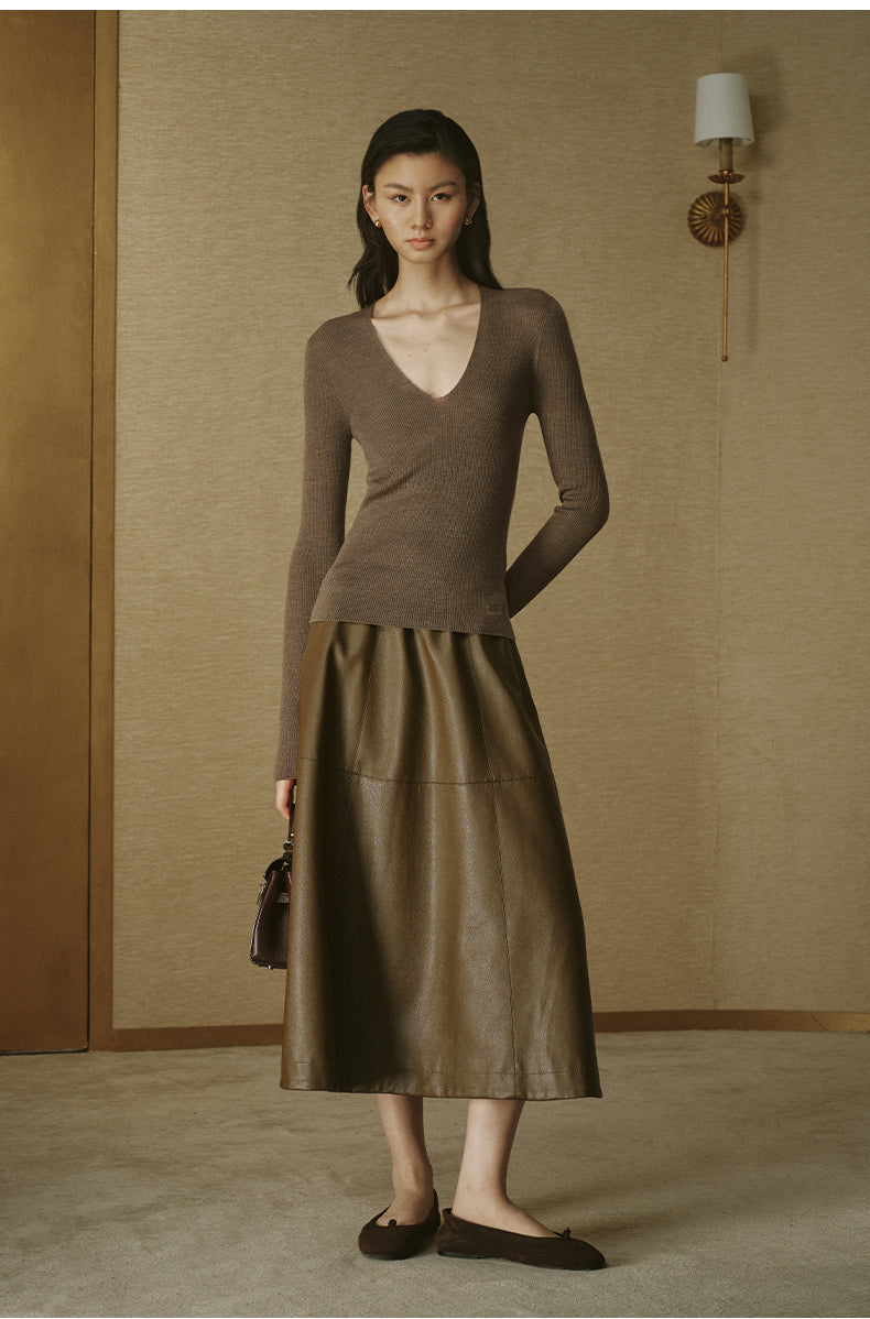 Seamless Wool V-Neck Top - Light Tea Brown