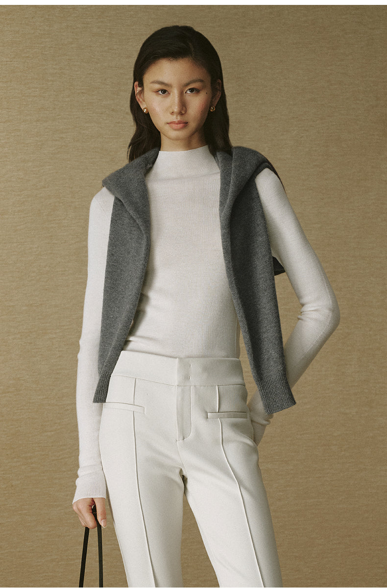 ZZ2FAKZL062 Seamless Wool Mockneck Ivory White