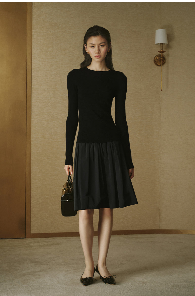 ZZ2FAKZL063 Seamless Wool Crewneck Ink Black