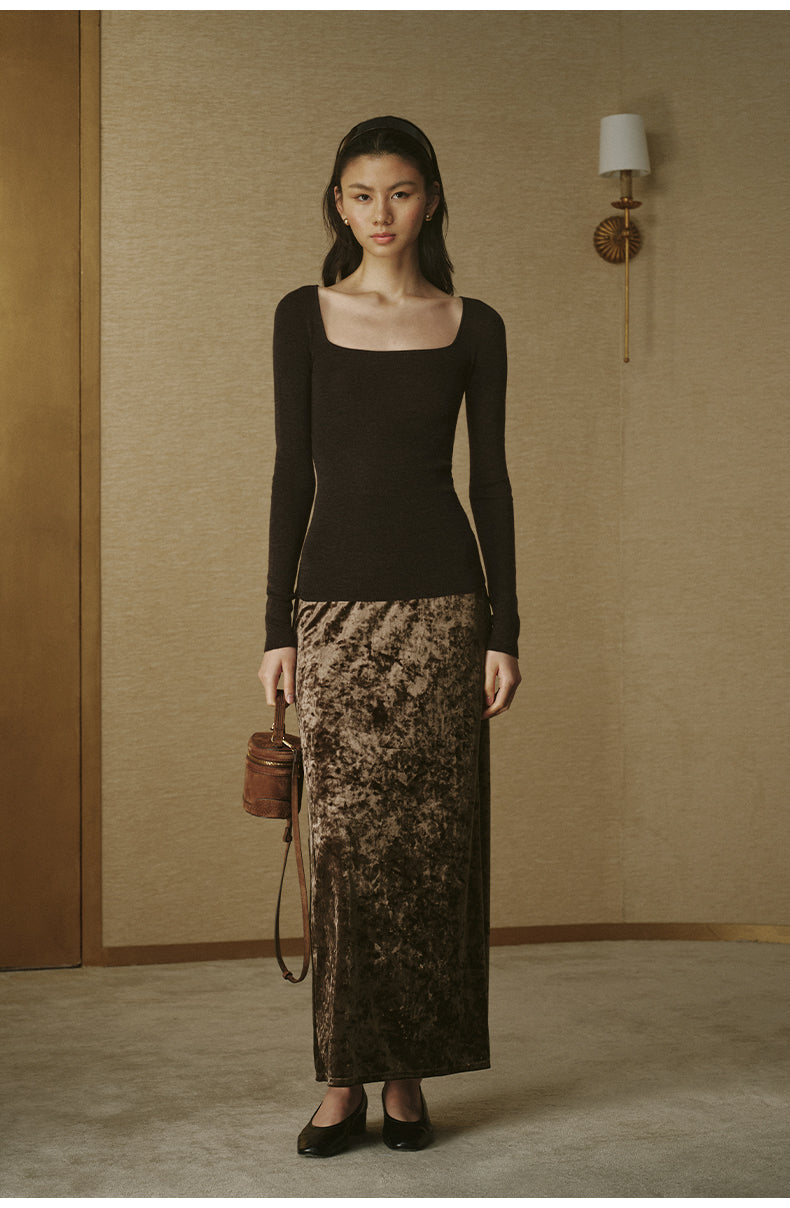 Seamless Wool Square-Neck Top in Tea Brown — look 1