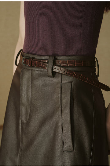 Crocodile-Embossed Leather Belt - Deep Glaze Red