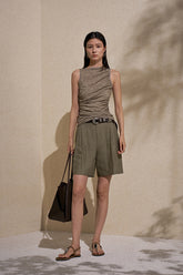 Straight Neck Moth Yarn Sleeveless Vest