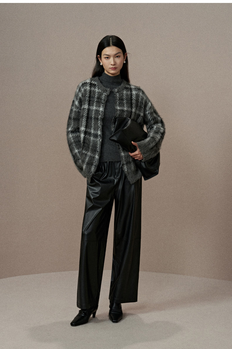 Faux-Leather Straight-Leg Cropped Pants - Ink Black - view 5