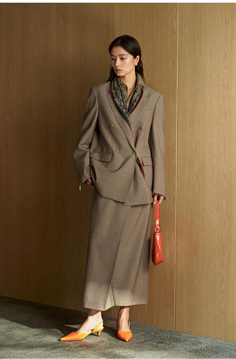 Double-Breasted Wool Blazer - Light Almond detail