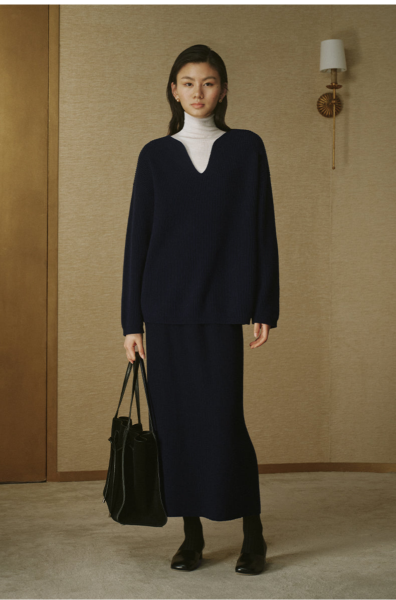 Petal-Collar Pure Wool Sweater - Deep Navy - view 2