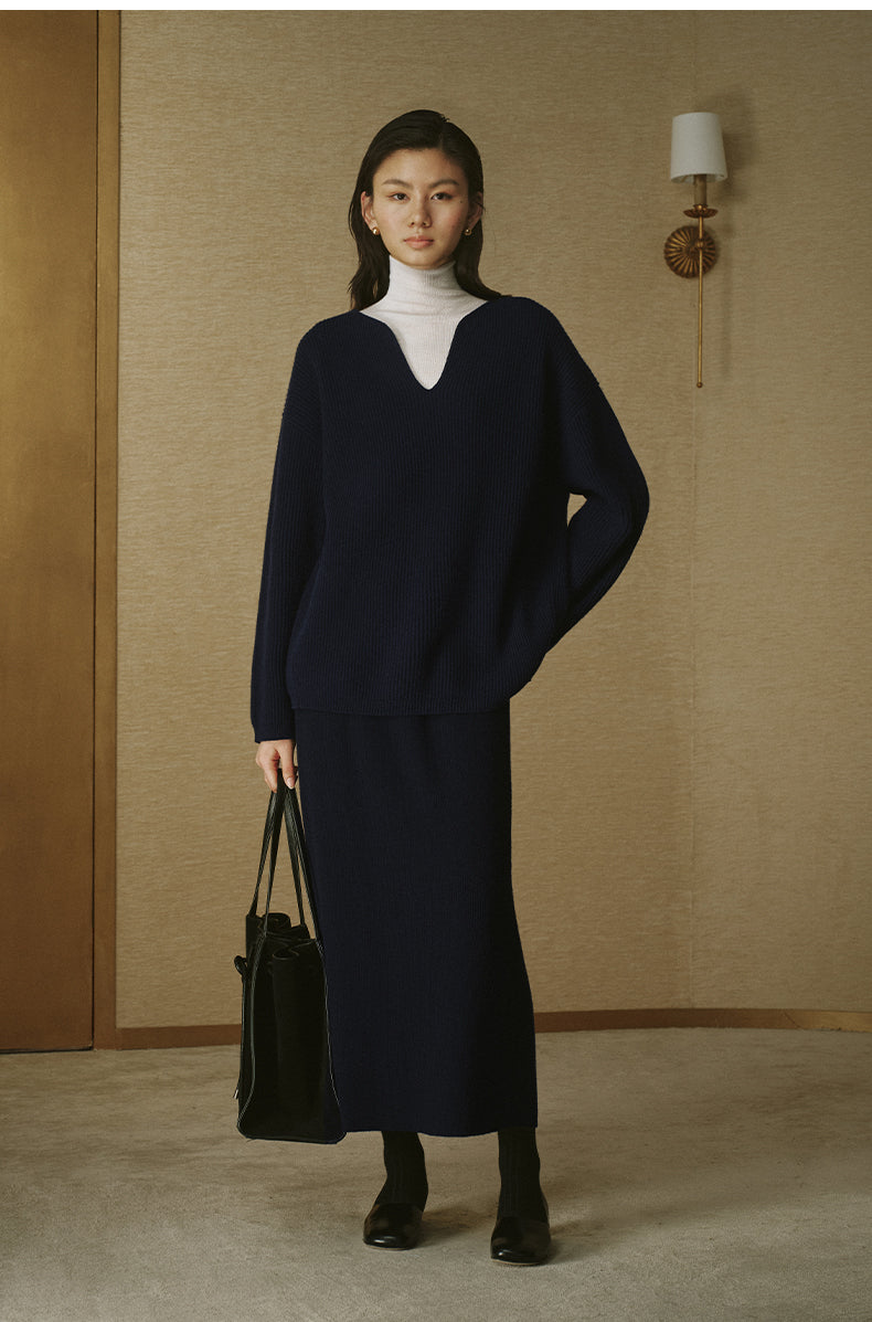 Petal-Collar Pure Wool Sweater - Deep Navy - view 3