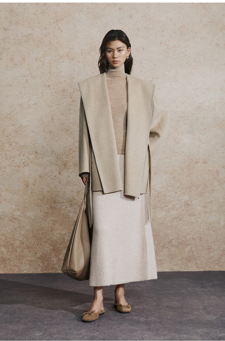 Seamless Wool Turtleneck Knit - Warm Grey Beige - view 2