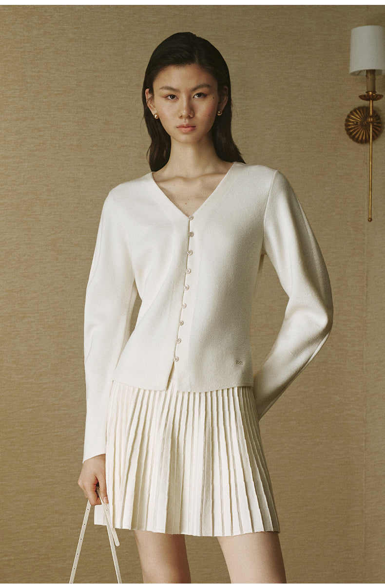 Waist-Shaped V-Neck Wool Cardigan - Ivory White - view 3