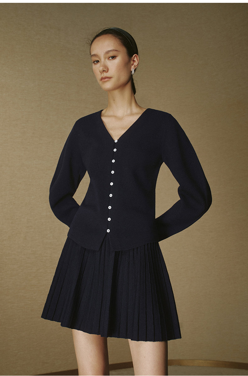 Waist-Shaped V-Neck Wool Cardigan - Deep Navy - view 4