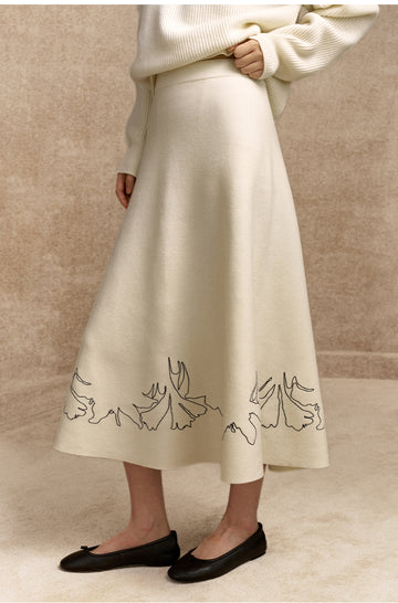 Fuhuajin Embroidered Wool Blend Skirt in Ivory White - view 2
