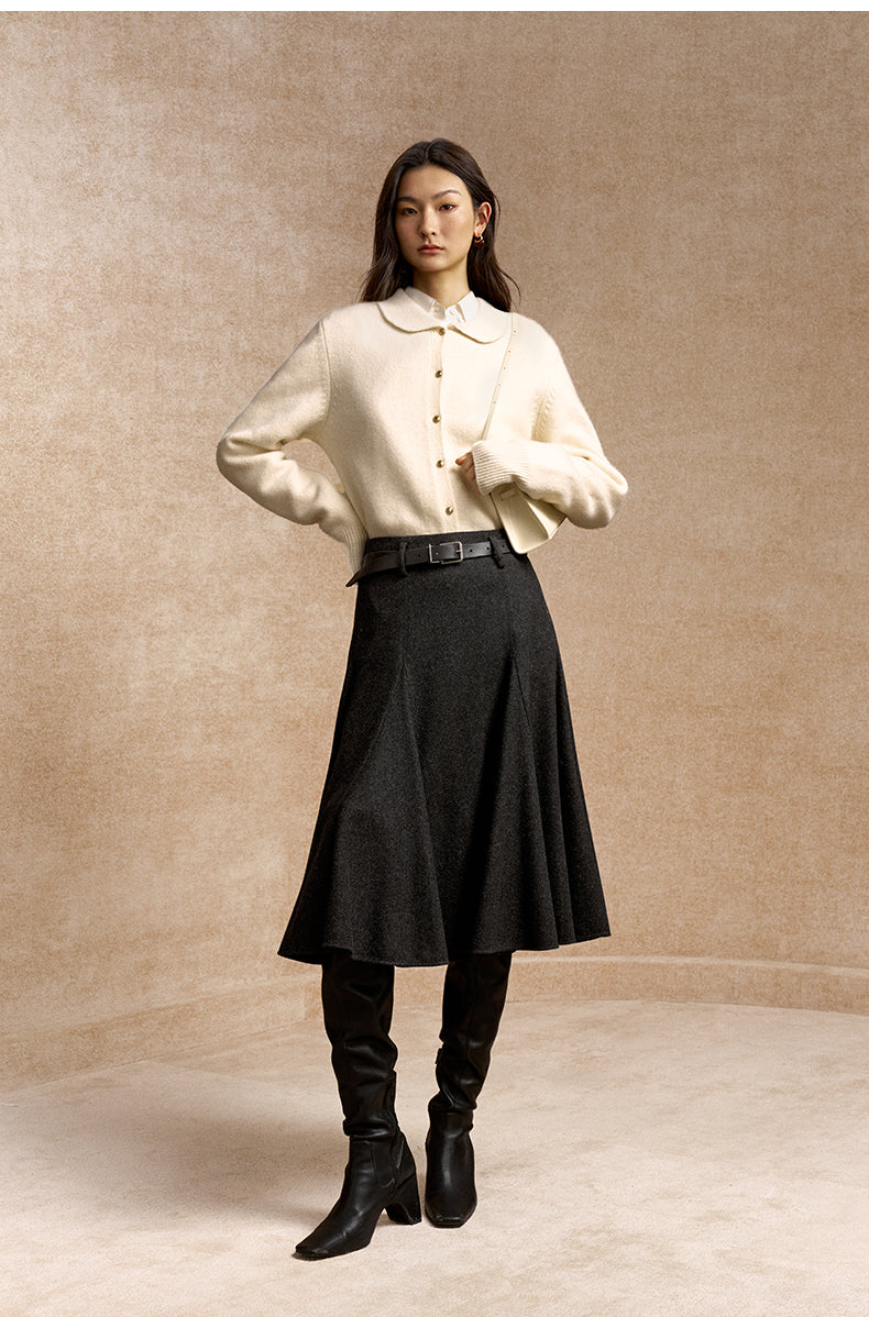 Duqing Peter Pan Collar Cardigan in Ivory White - view 2