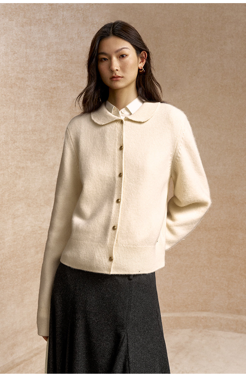 Duqing Peter Pan Collar Cardigan in Ivory White - view 3