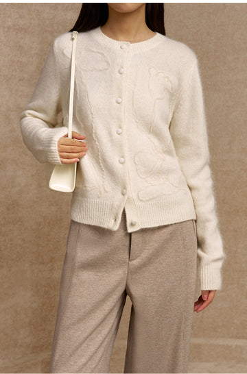 Qi Luo Xiang Floral Knit Cardigan in Ivory White - view 3