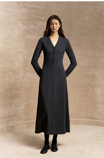 Qiezuoling V Neck Wool Knit Dress in Deep Smoke Grey - view 2