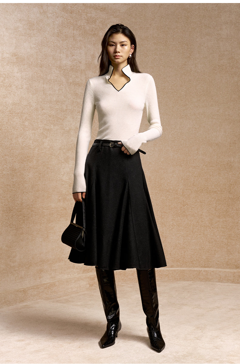 Guanshan Contrast Trim Wool Sweater in White with Black - view 2