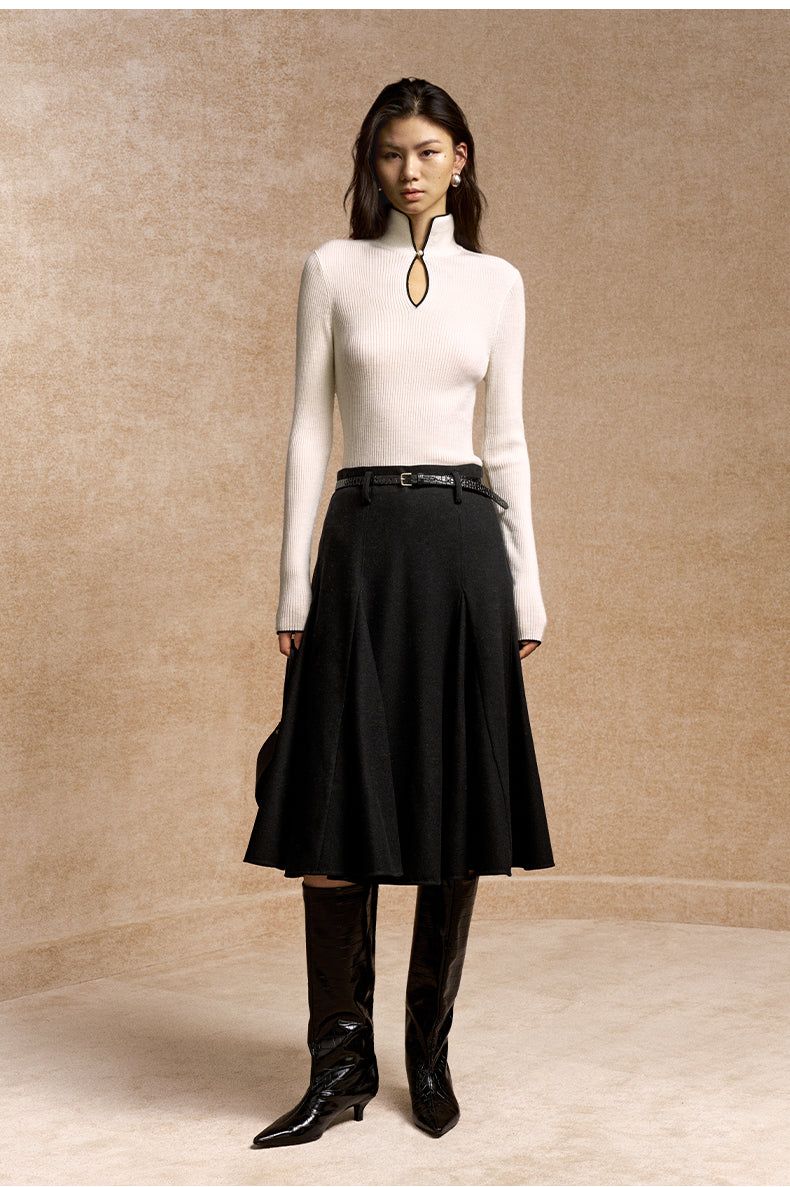 Guanshan Contrast Trim Wool Sweater in White with Black - view 3