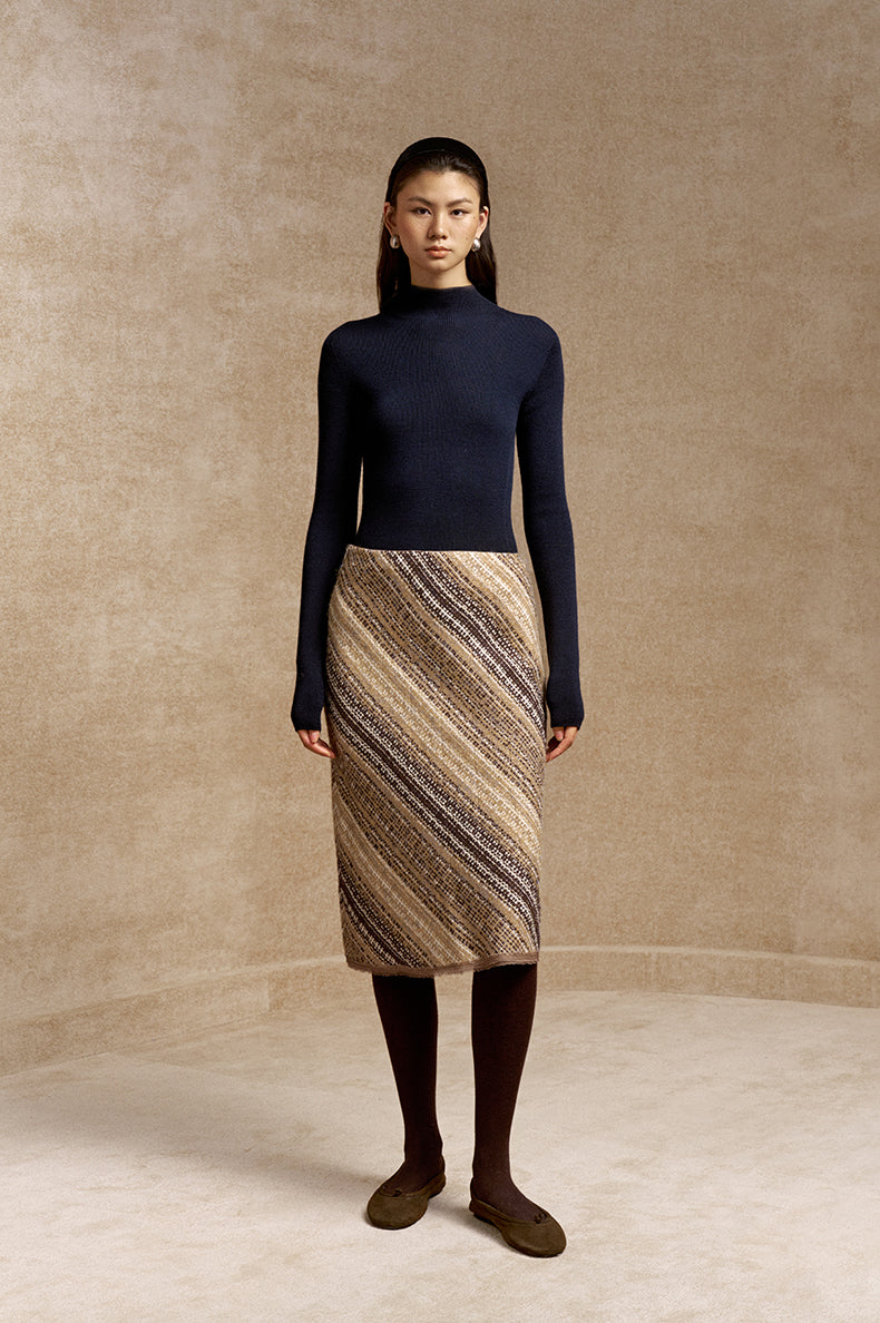 Jichunzhi Diagonal Tweed Pencil Skirt in Vintage Melange Brown - view 1