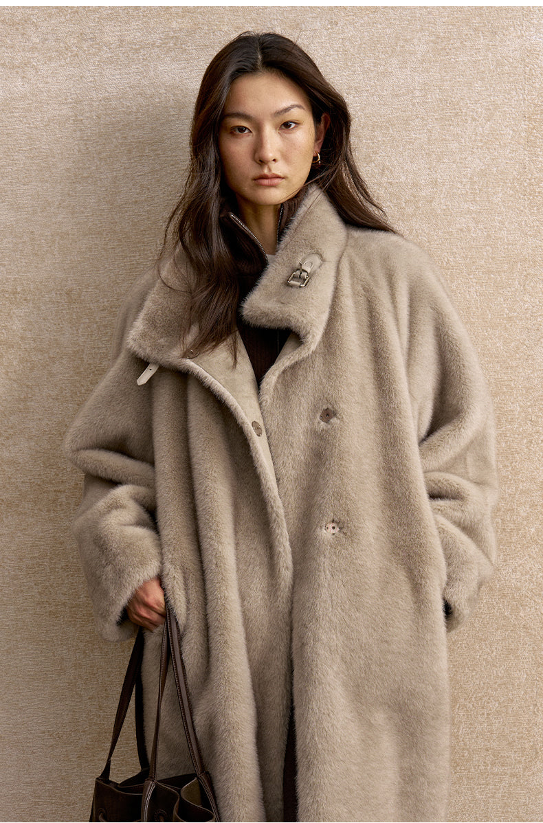 Yuemi Convertible Collar Faux-Fur Coat in Misty Grey - view 3