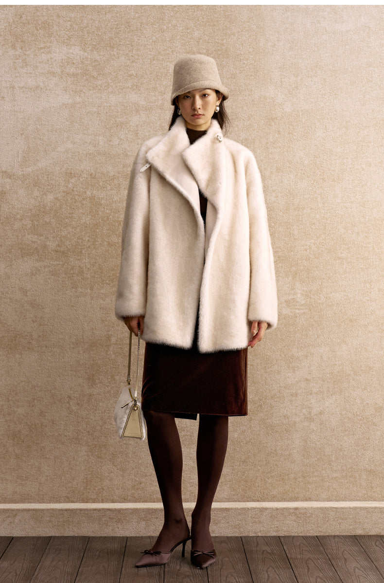 Chaomeng Cocoon Faux-Fur Wrap Jacket in Frost White - view 2