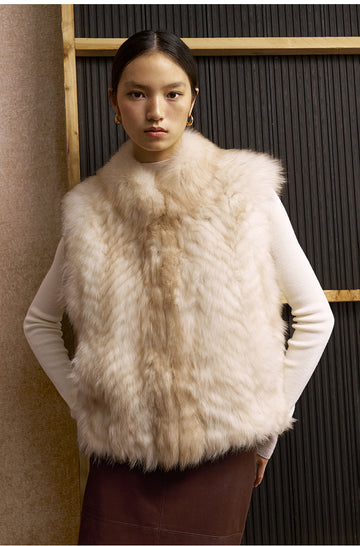 Bichuangmeng Textured Fox Fur Vest in Frost White - view 4