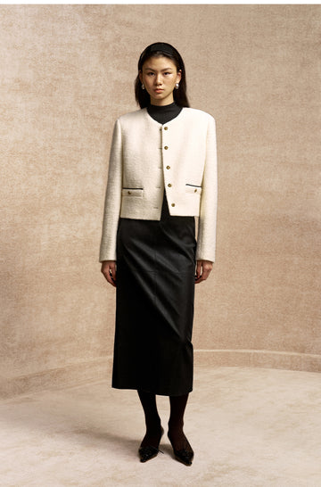 Lupanjin Contrast Trim Wool Jacket in Ivory White - view 3