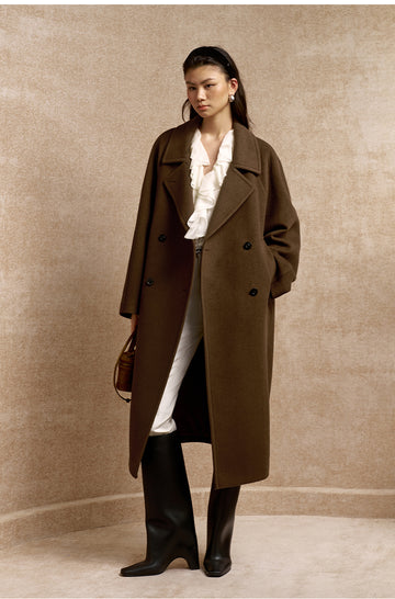 Ta Que Zhi Double-Breasted Wool Coat in Roasted Brown - view 4