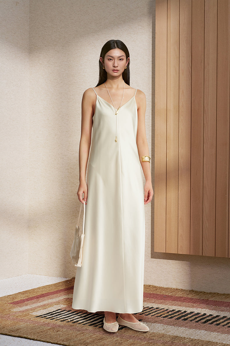 ZZ2FMWLC076 Pearl White