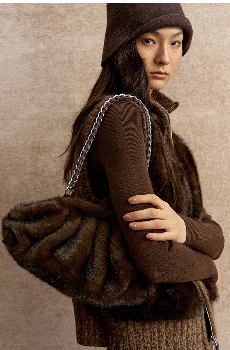 Zhouyele Faux Fur Shell Bag in Chestnut Brown - view 1 - Chestnut Brown